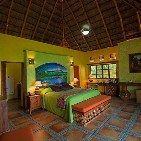 El Corazon Golf & Spa Resort 曼萨尼约 外观 照片